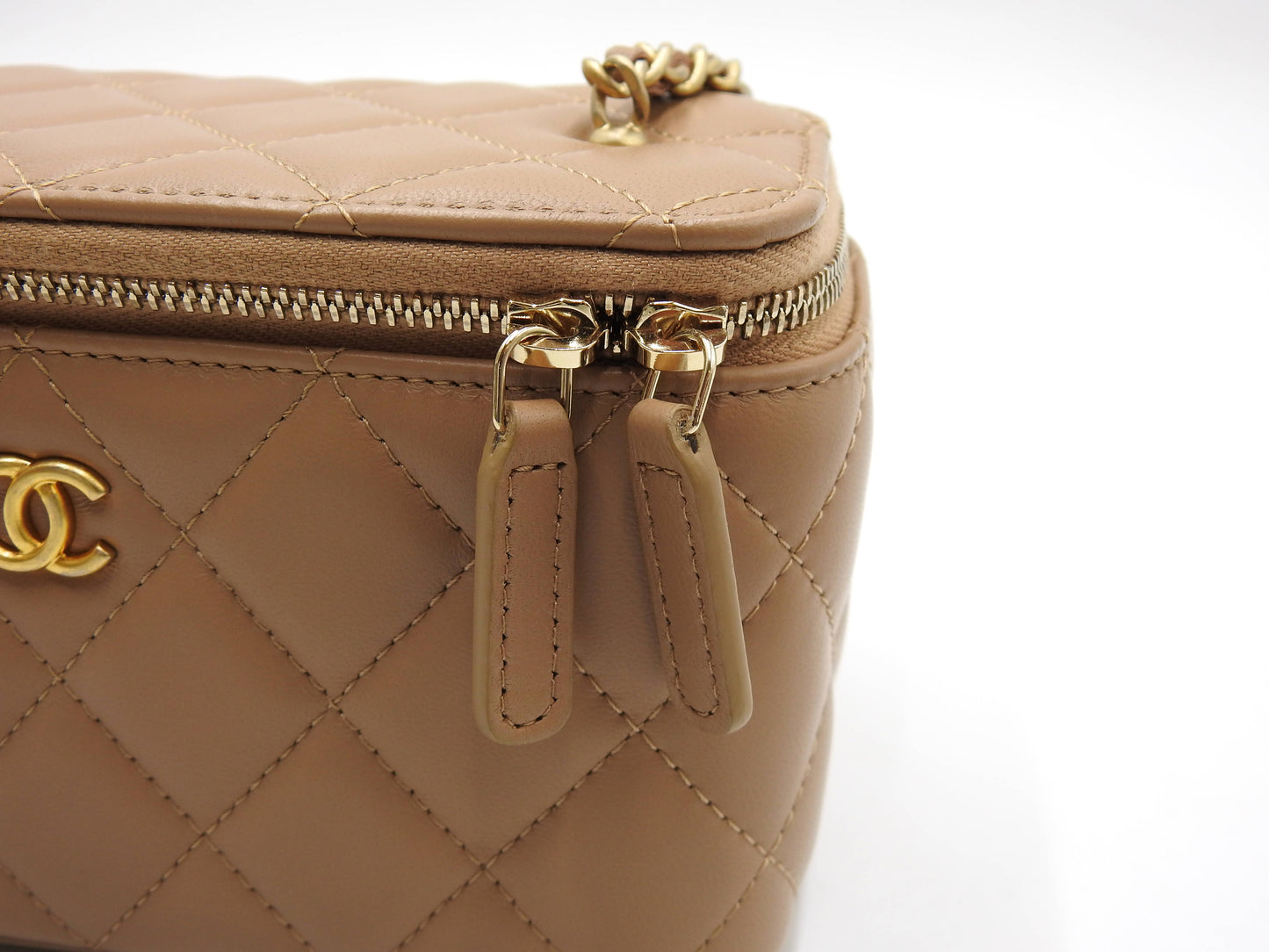 CHANEL Pearl Crush Vanity Case Chain Shoulder Bag Lambskin Beige Gold
