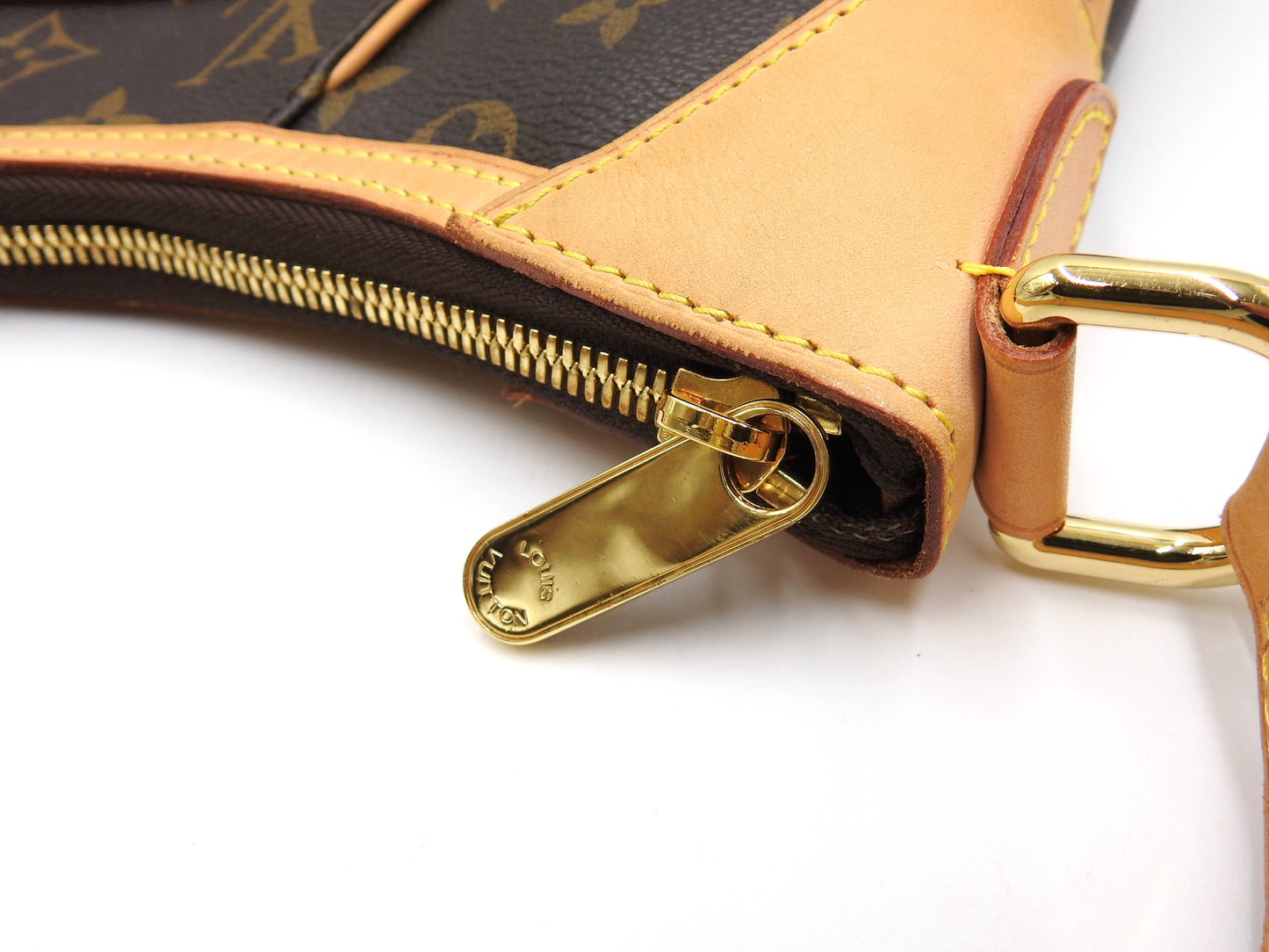 LOUIS VUITTON Themes PM Monogram Shoulder Bag M56384