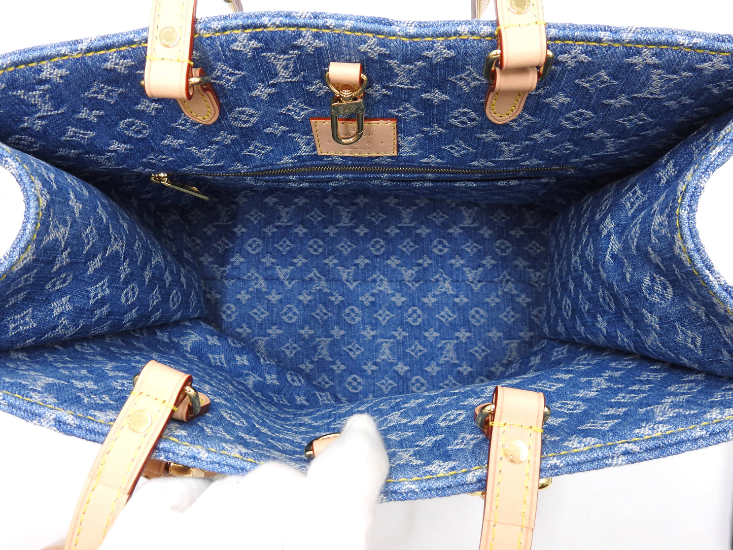 LOUIS VUITTON LV Remix Monogram Denim OnTheGo MM Shoulder Tote Bag M46871