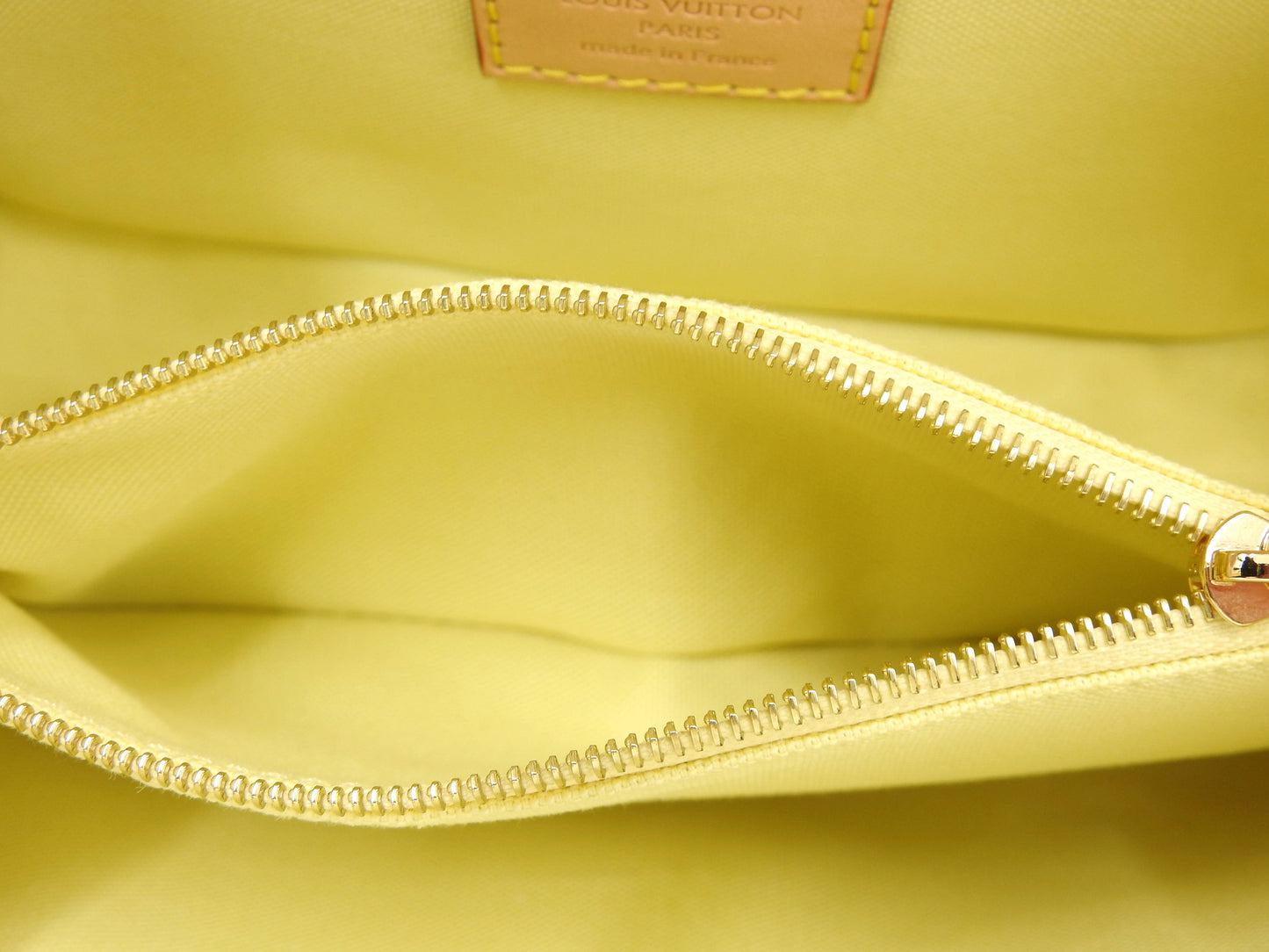 LOUIS VUITTON Damierlicious Pochette Metis EW Pastel Shoulder Bag N40749