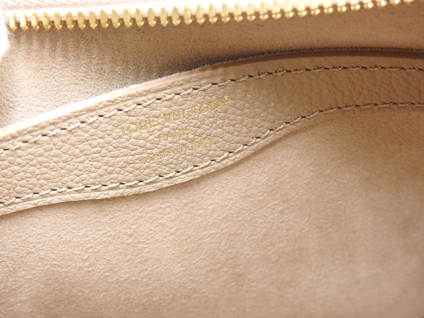 LOUIS VUITTON Monogram Empreinte Boulogne PM Shoulder Bag Tourtrail M13224