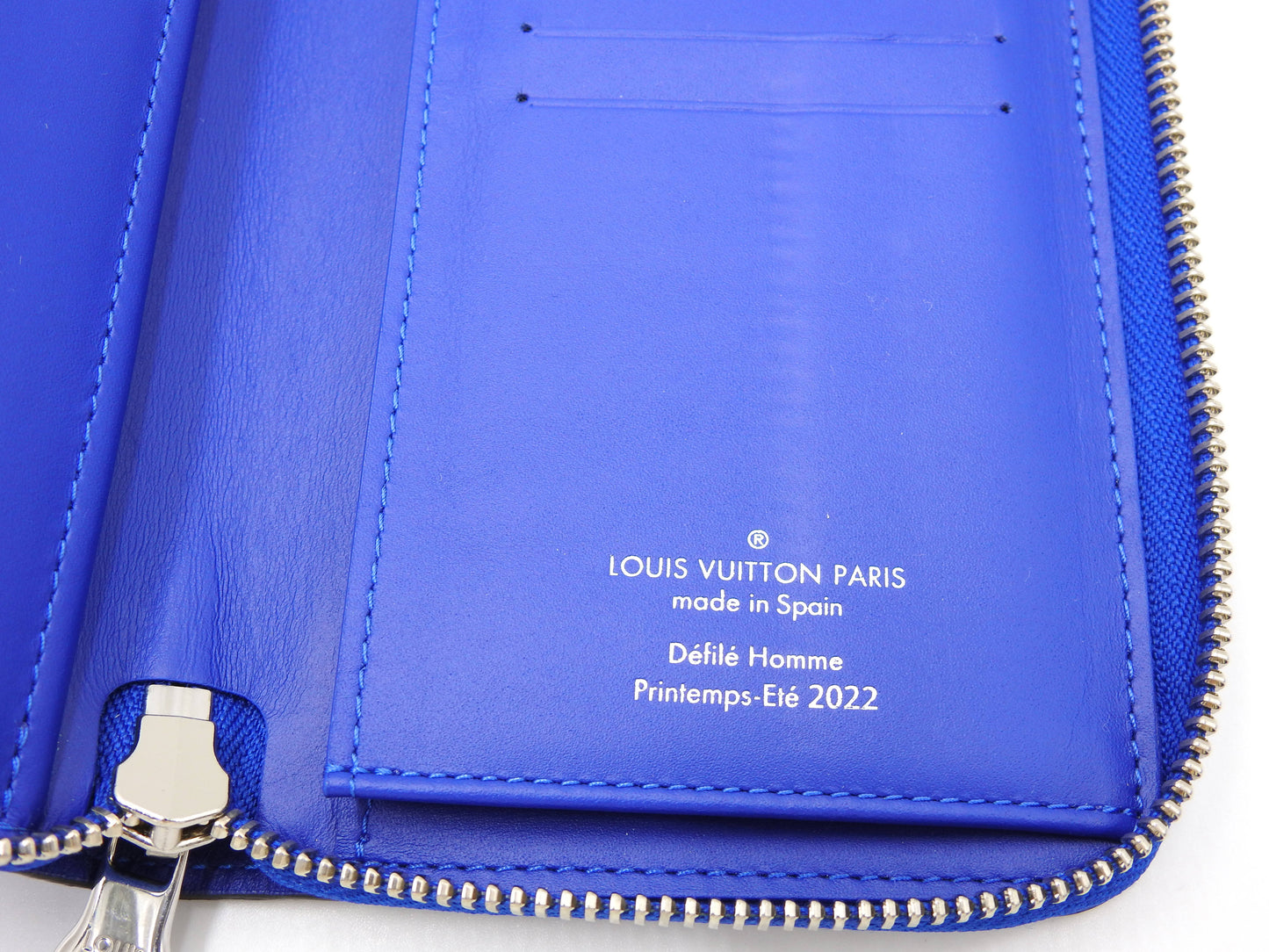 LOUIS VUITTON Monogram Illusion Zippy Wallet Vertical NM Blue Rose M81243