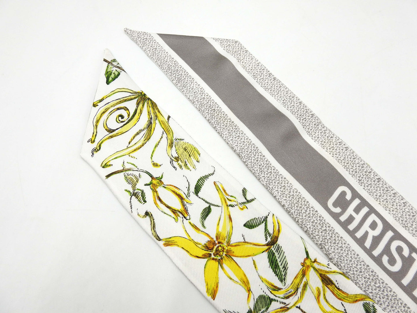 Auth CHRISTIAN DIOR Mitzah Bandeau Scarf 100% Silk Gray White 35ABC106Y60