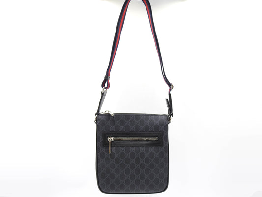 GUCCI GG Supreme Small Messenger Shoulder Bag PVC Leather Black 792082