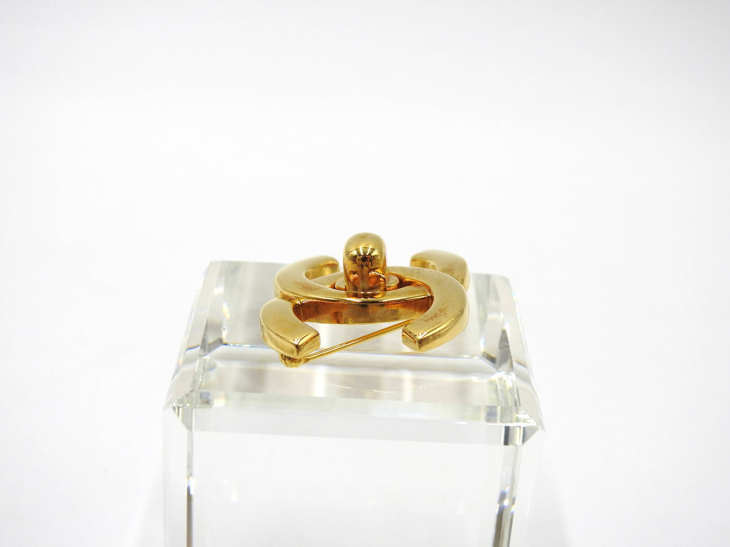 Chanel CC Turnlock Motif Brooch GP Gold Plated 96P