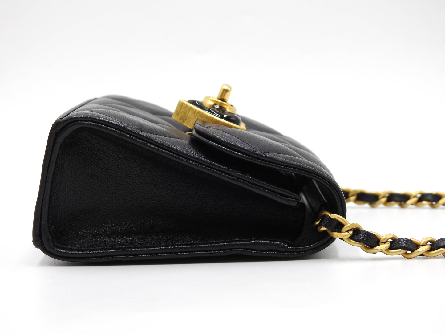 CHANEL CC Heart Matelasse Chain Clutch Shoulder Bag Lambskin Black AP3291