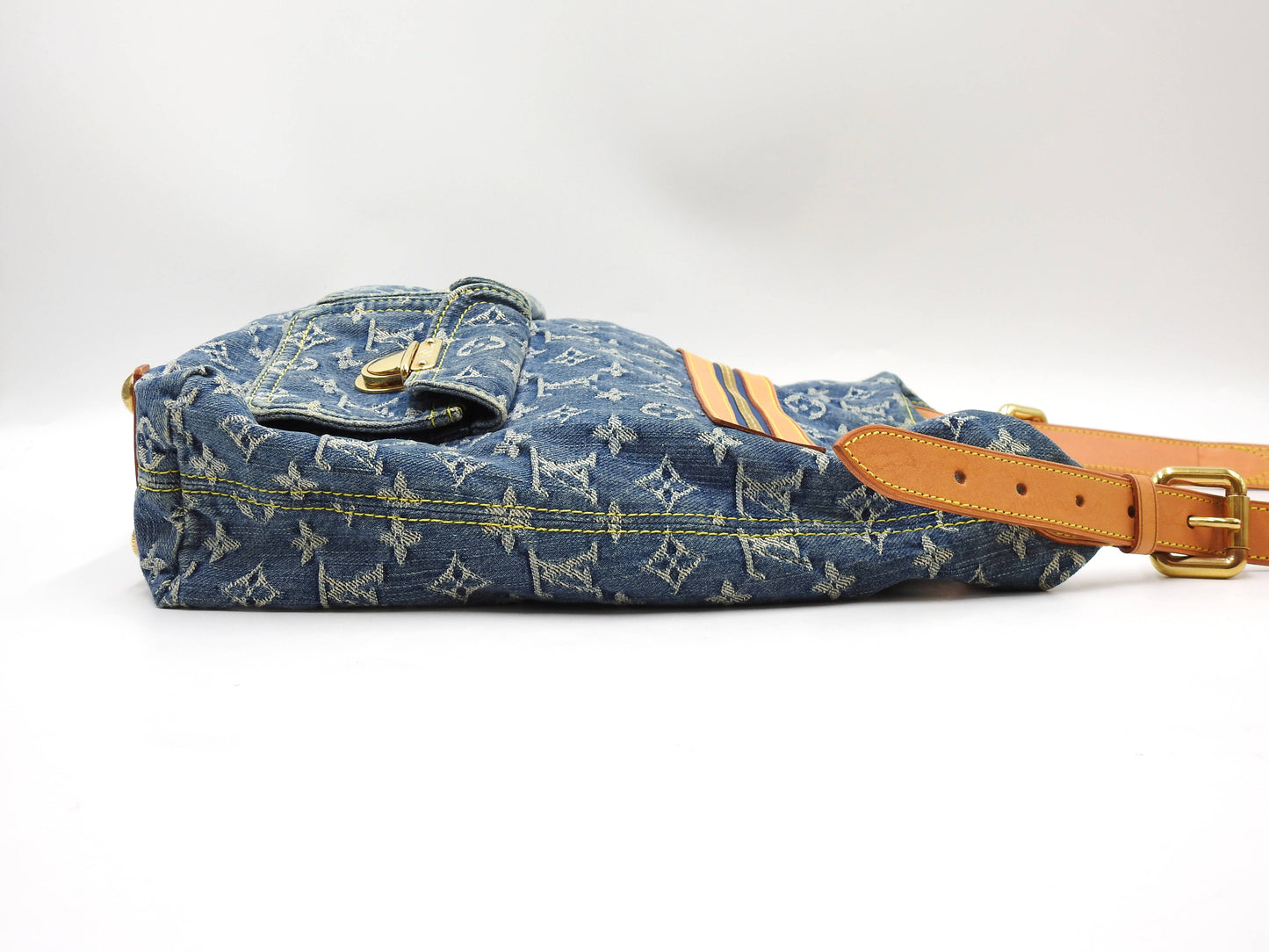 LOUIS VUITTON Baggy GM Monogram Denim Crossbody Shoulder Bag Blue M95048