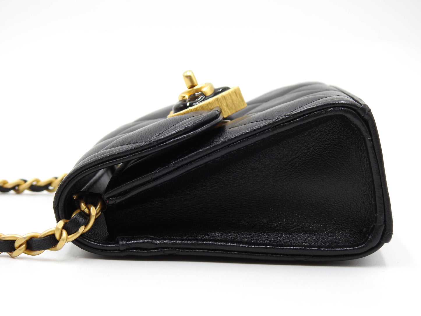 CHANEL CC Heart Matelasse Chain Clutch Shoulder Bag Lambskin Black AP3291