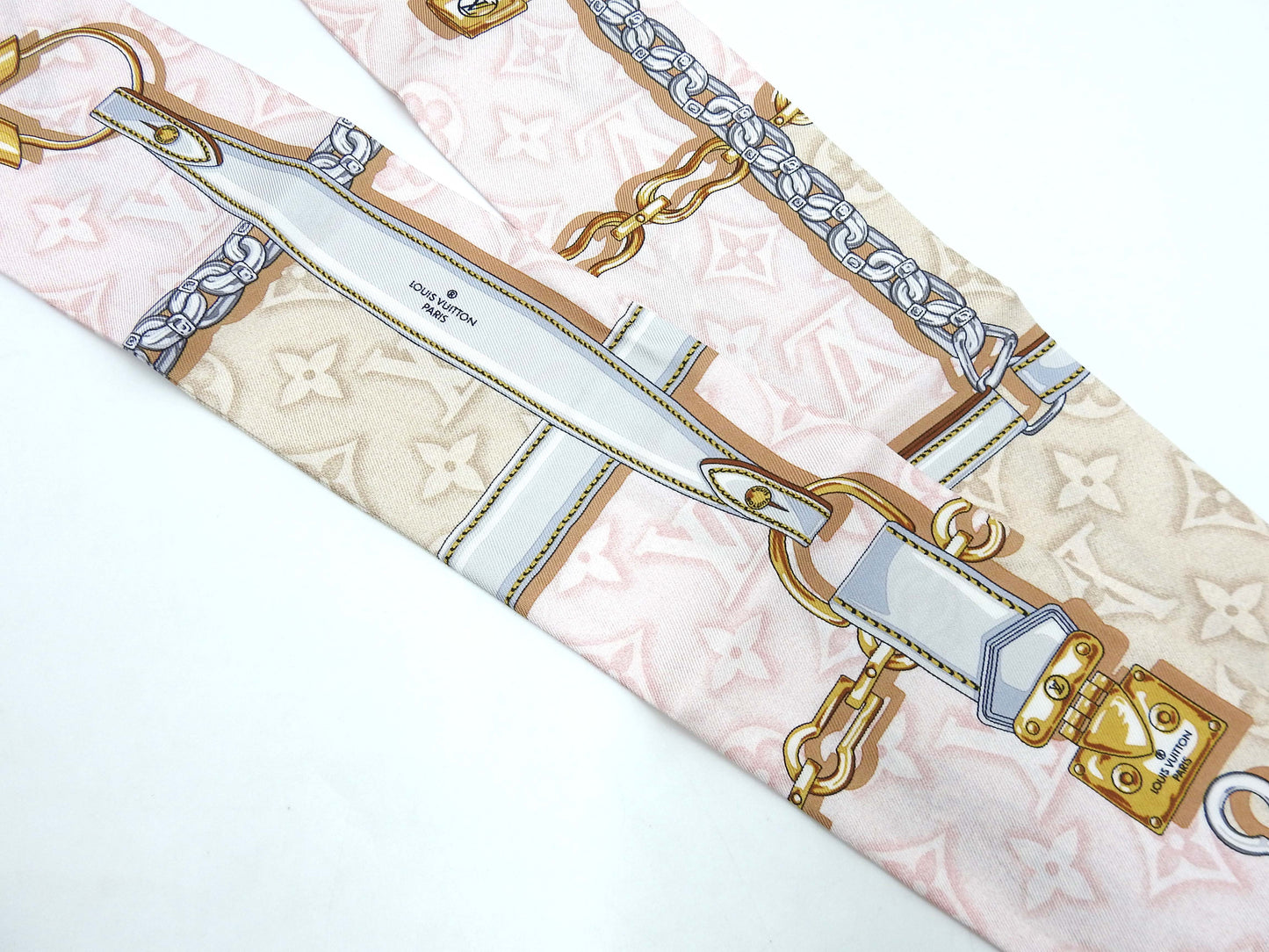Louis Vuitton Bandeau Denigram Confidential 100% Silk Scarf Pink M78152