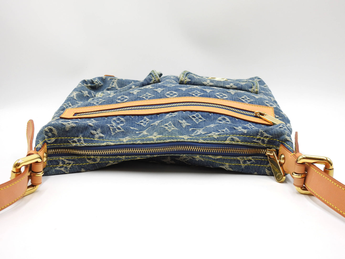 LOUIS VUITTON Baggy GM Monogram Denim Crossbody Shoulder Bag Blue M95048