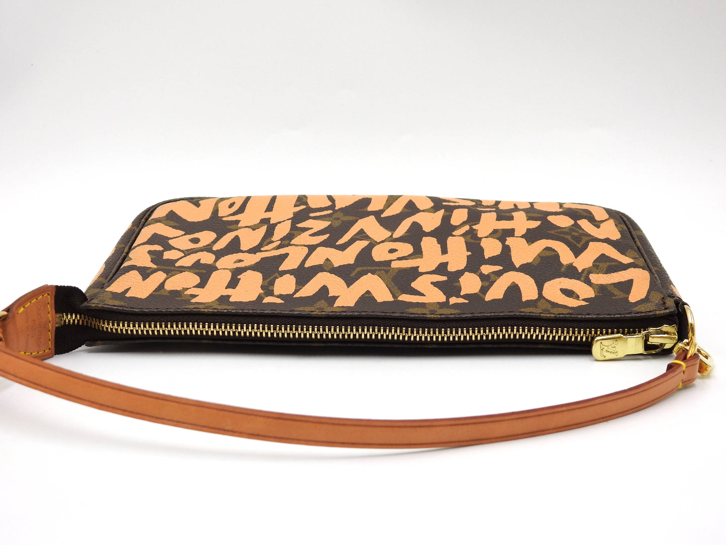 LOUIS VUITTON Pochette Accessories Pouch Monogram Graffiti Peach M92193