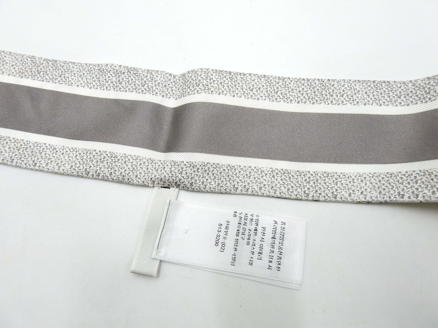 Auth CHRISTIAN DIOR Mitzah Bandeau Scarf 100% Silk Gray White 35ABC106Y60