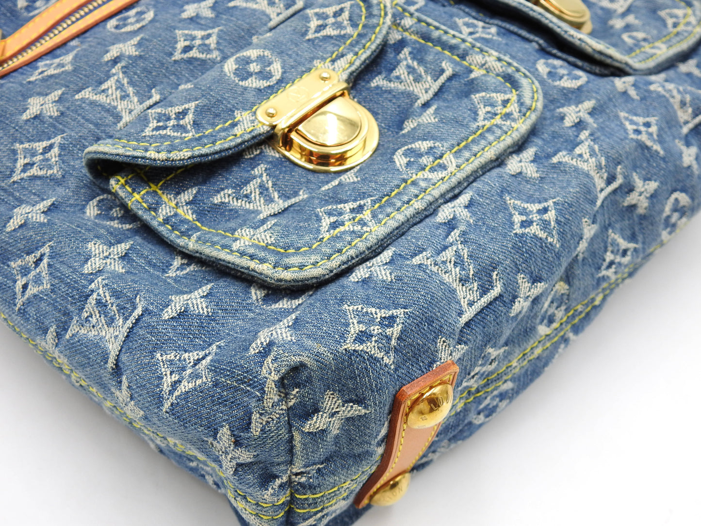 LOUIS VUITTON Baggy GM Monogram Denim Crossbody Shoulder Bag Blue M95048