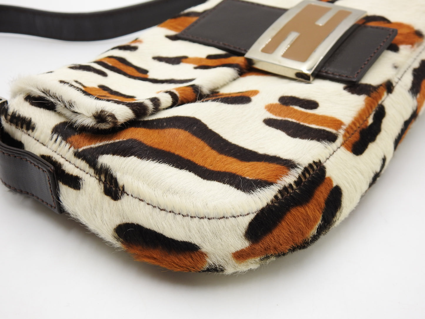 FENDI Leopard Mamma Baguette Shoulder Hand Bag Leather White Brown Silver