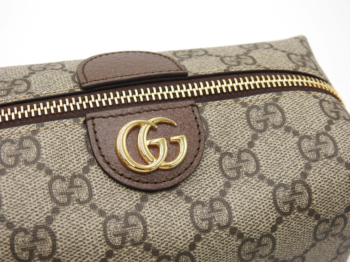 GUCCI GG Supreme Cosmetic Pouch PVC Leather Beige Brown Green 548393
