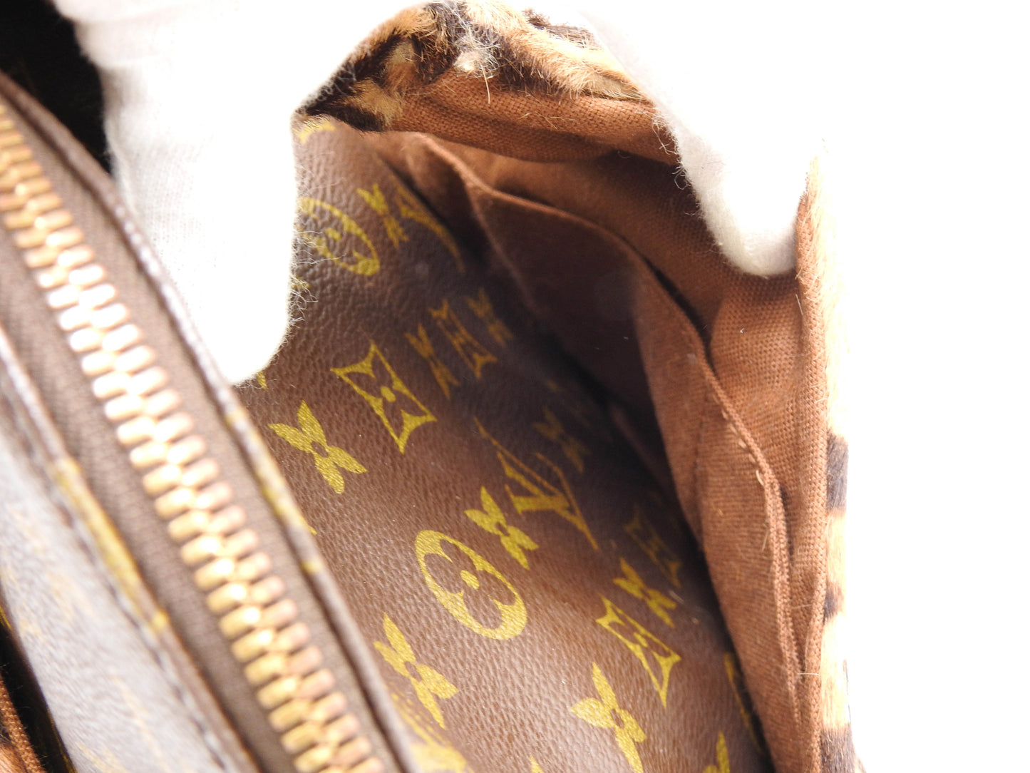 LOUIS VUITTON Alma Azzedine Alaia Monogram Leopard Shoulder Hand Bag M99032
