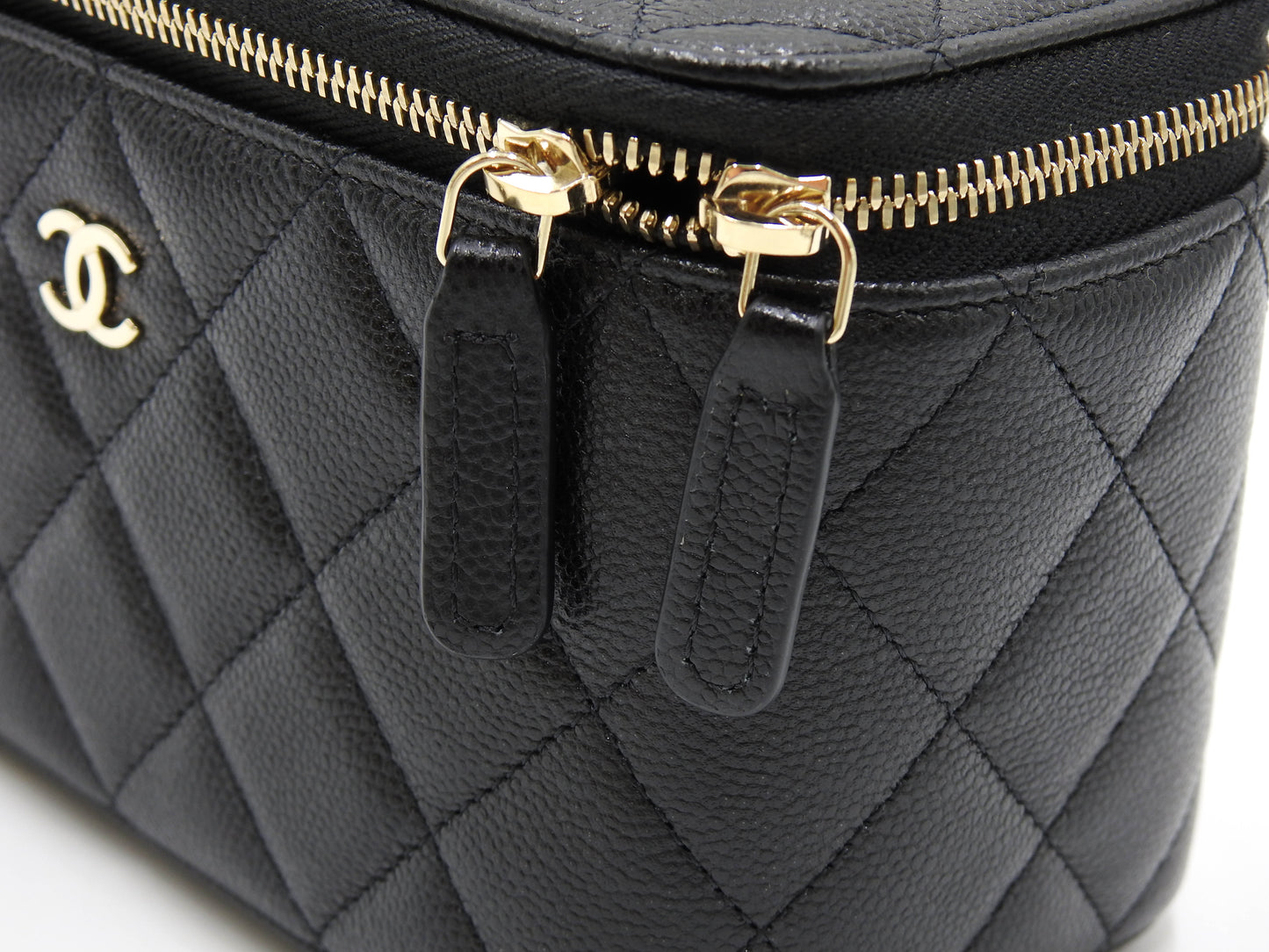 CHANEL CC Matelasse Chain Vanity Bag Shoulder Bag Caviarskin Black AP1341