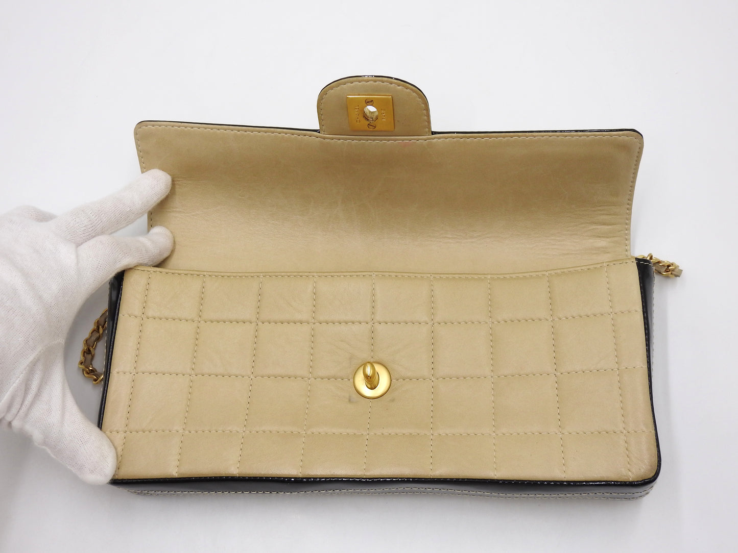 CHANEL Chocolate Bar Chain Shoulder Bag Lambskin Enamel Beige Black A15316