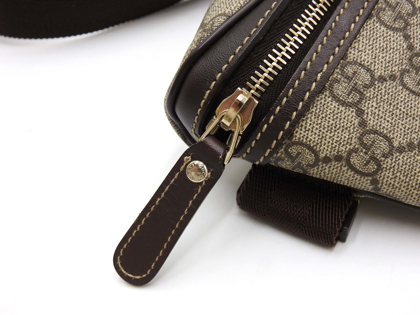 GUCCI GG Supreme Waist Body Belt Bag PVC Leather Beige Brown 23326
