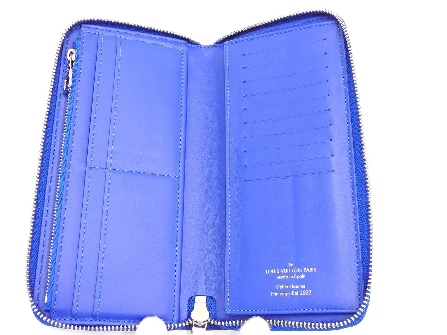 LOUIS VUITTON Monogram Illusion Zippy Wallet Vertical NM Blue Rose M81243