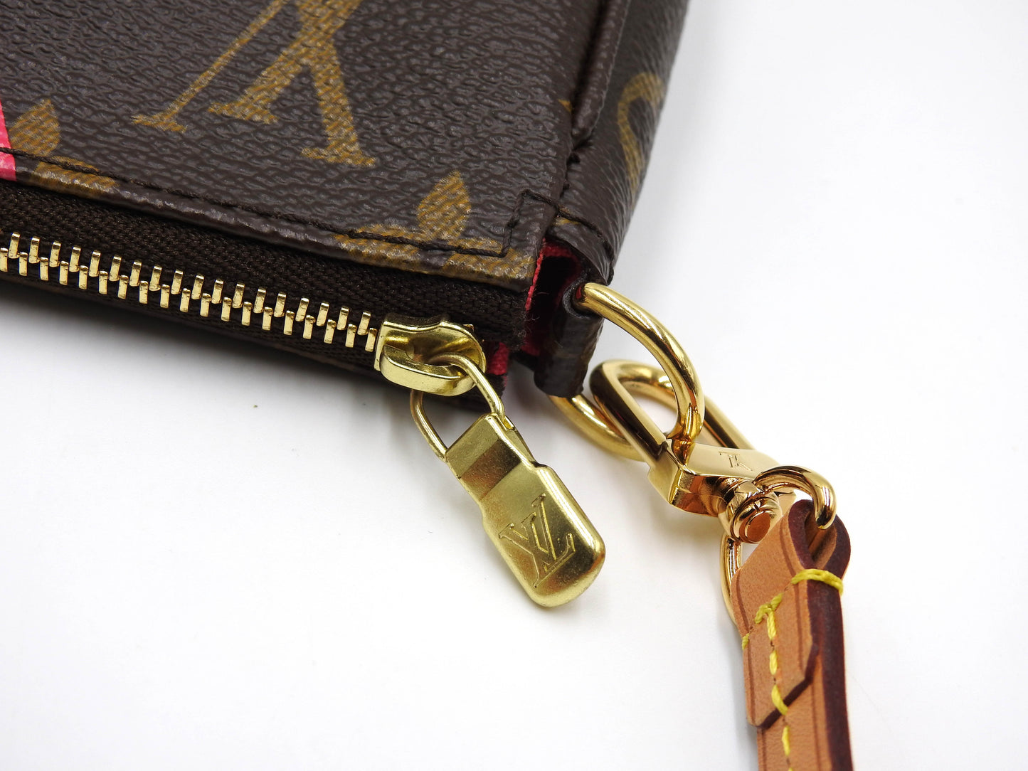 LOUIS VUITTON Monogram V Line Pochette Accessories Pouch Grenade M41605