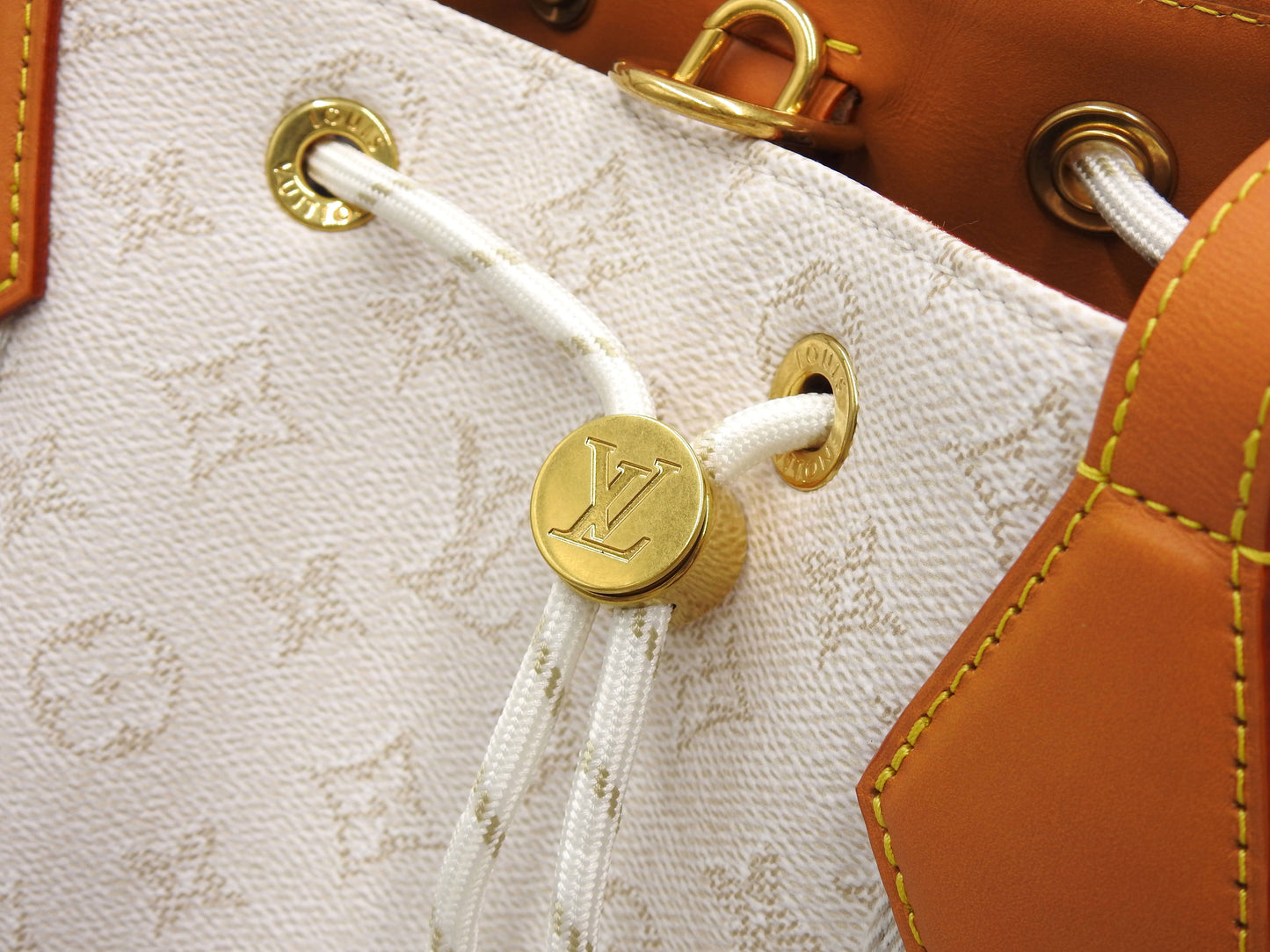LOUIS VUITTON Monogram Heritage Marina Tote Shoulder Bag White M14652