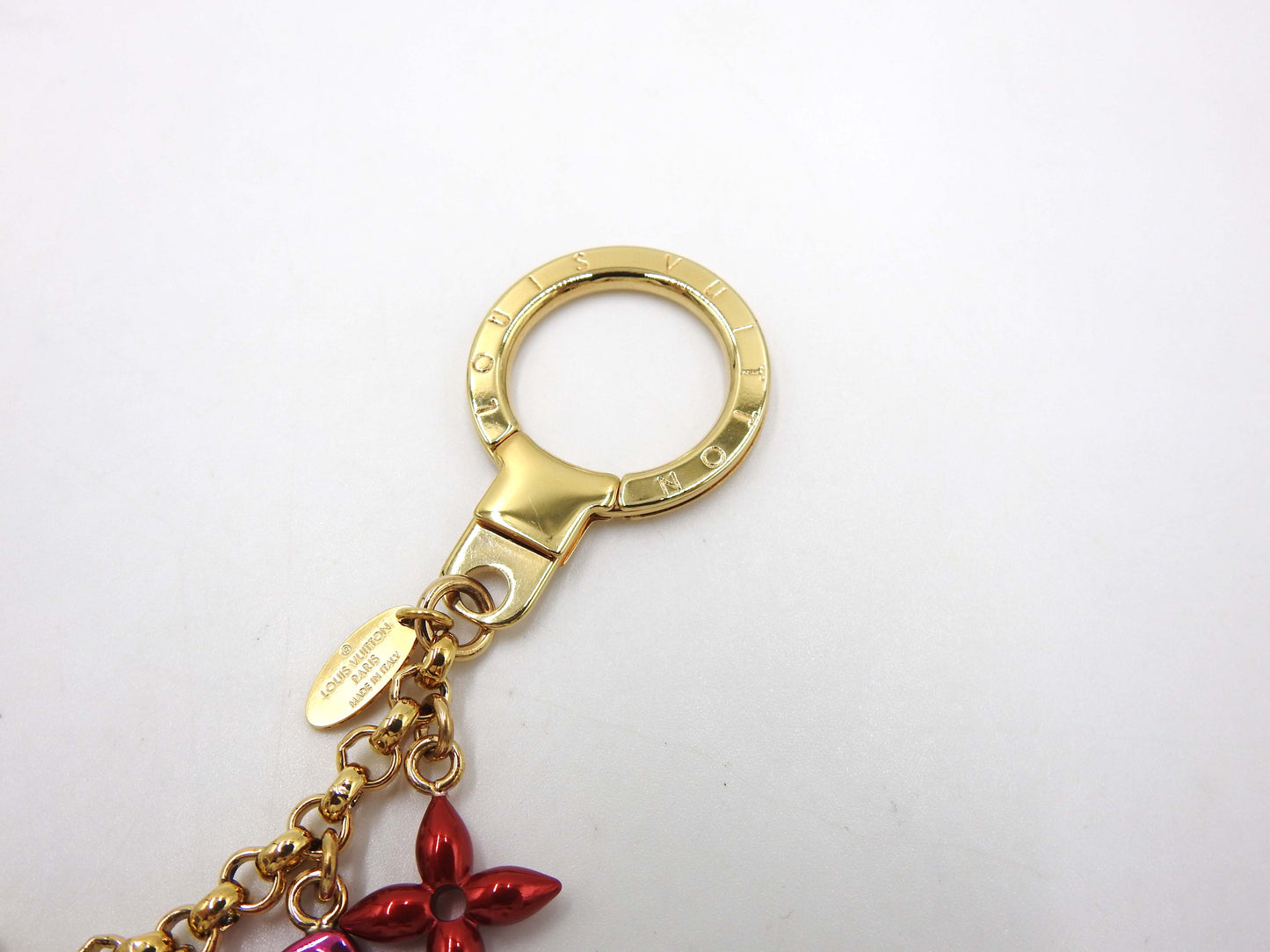 LOUIS VUITTON New Wave Chain Bag Charm Gold Multicolor M63748
