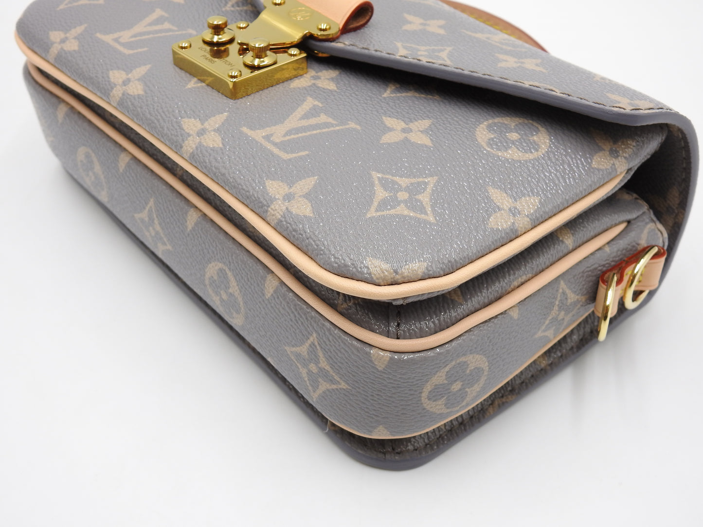 LOUIS VUITTON Monogram Pochette Metis EW Trianon Gray Shoulder Bag M12429