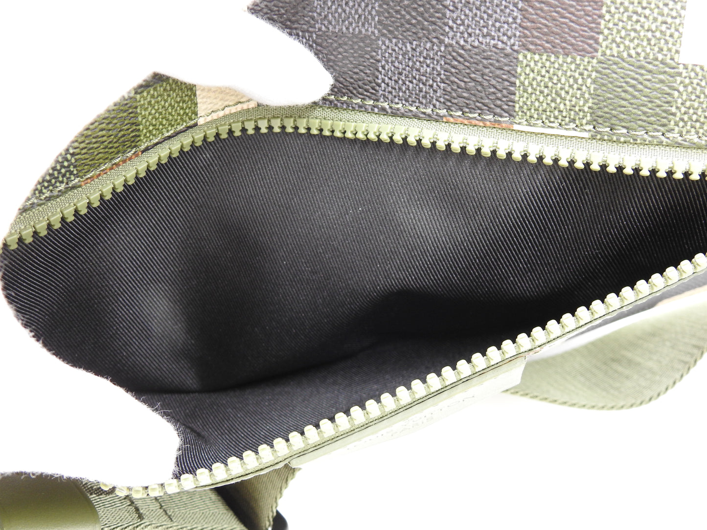 LOUIS VUITTON Damoflage Motion Bumbag Waist Belt Bag Green M24446