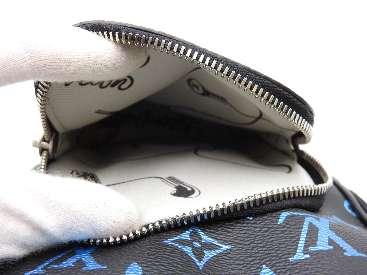 LOUIS VUITTON Monogram Iridescent Gradient Avenue Sling Shouler Bag M13936