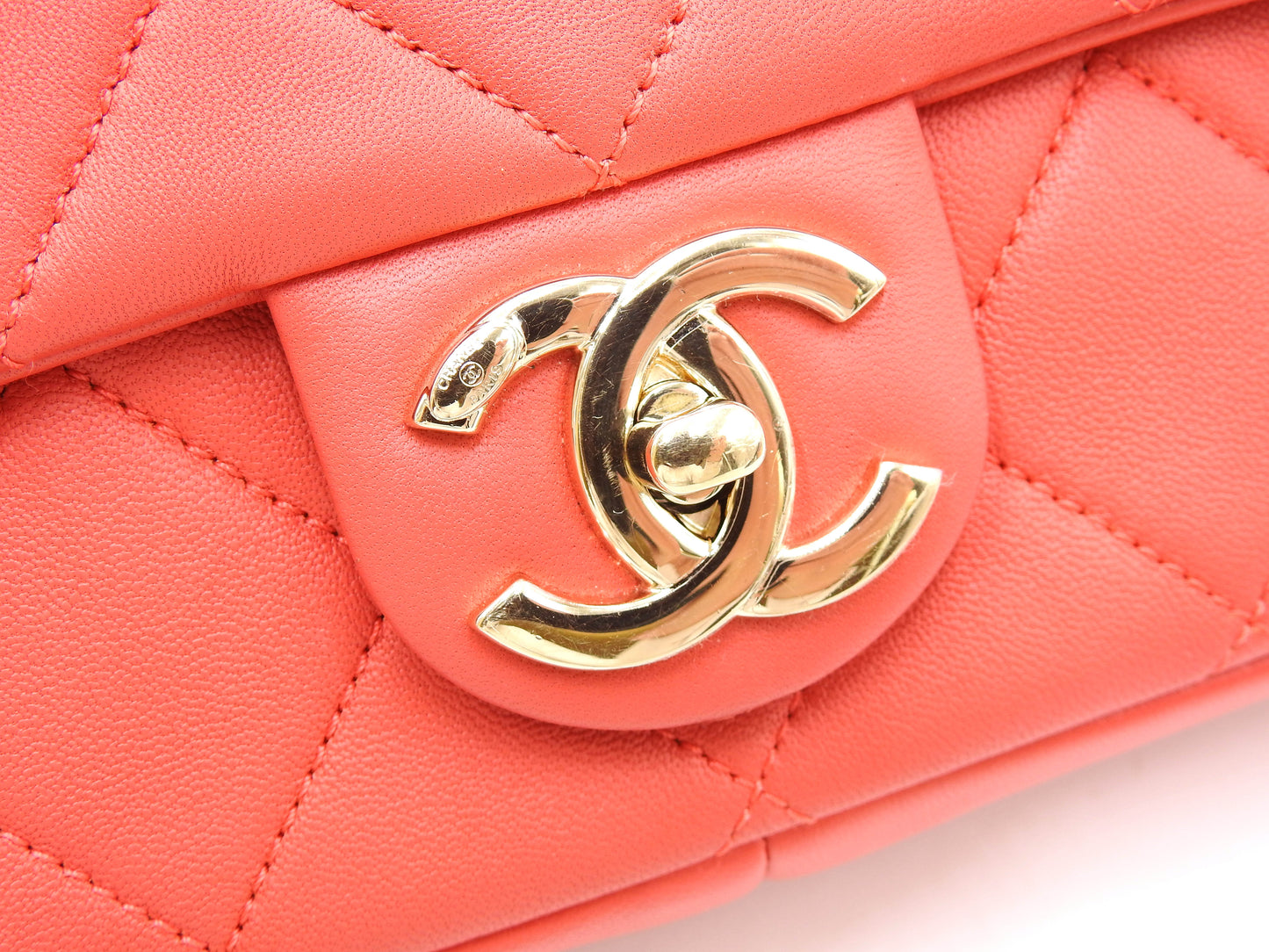 CHANEL CC Matelasse Chain Shoulder Bag Lambskin Leather Red Gold AS1354