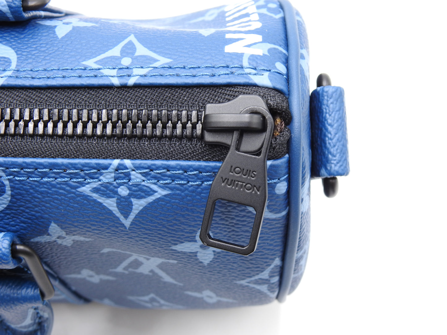 LOUIS VUITTON Monogram Keepall Bandouliere 25 Shoulder Hand Bag Blue M46803