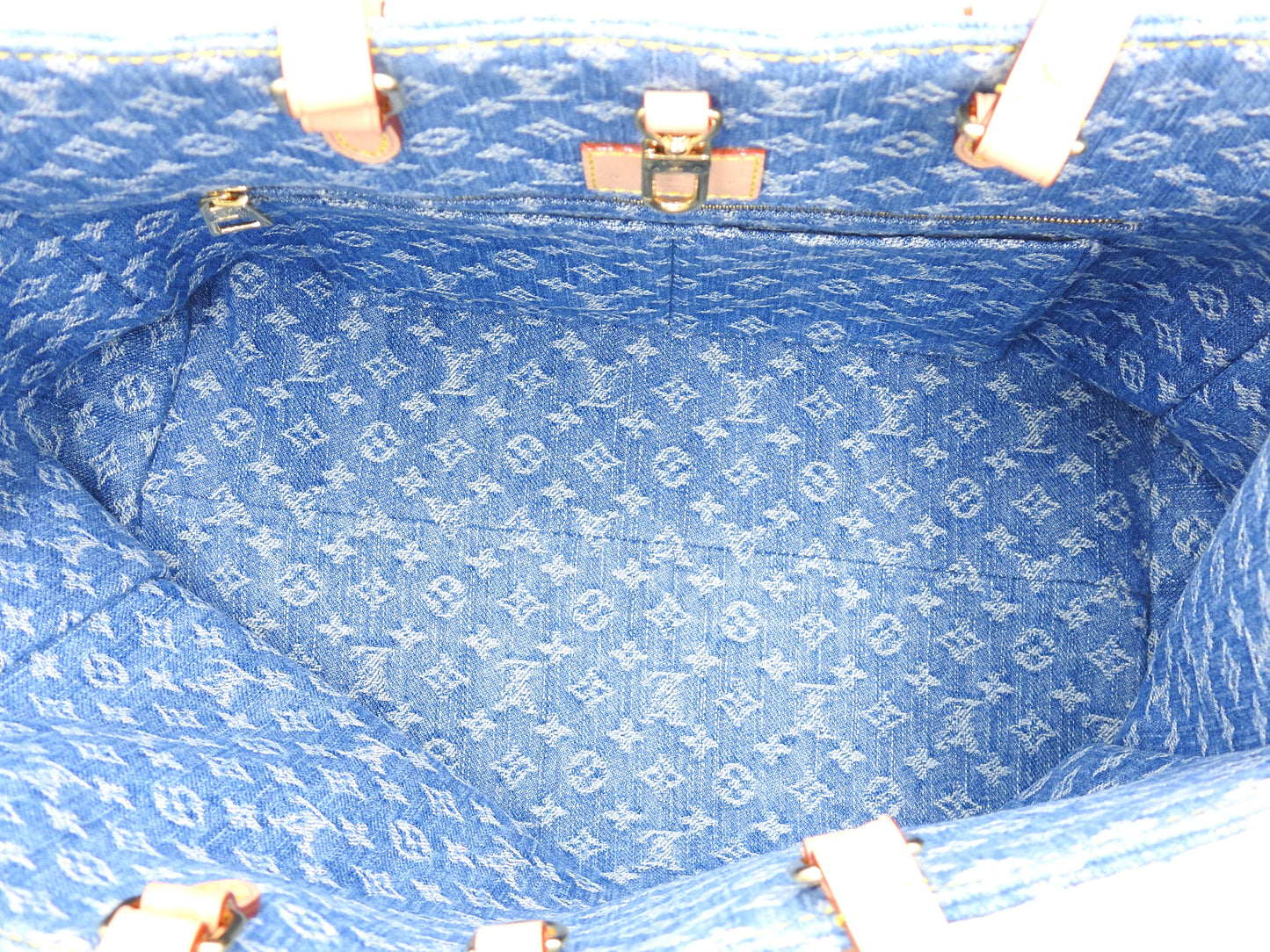 LOUIS VUITTON LV Remix Monogram Denim OnTheGo MM Shoulder Tote Bag M46871