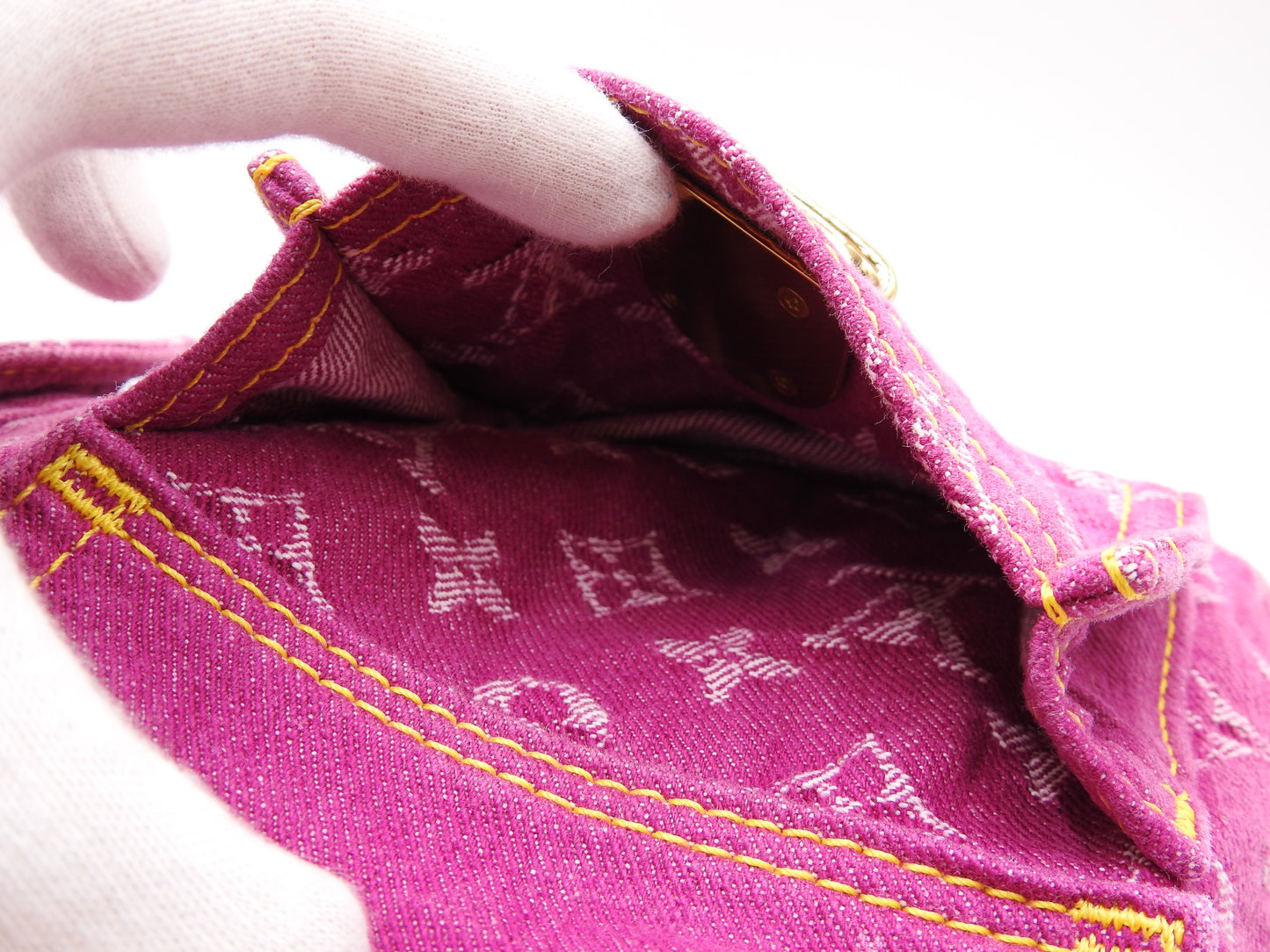 LOUIS VUITTON Baggy GM Monogram Denim Shoulder Bag Fuchsia Pink M95210
