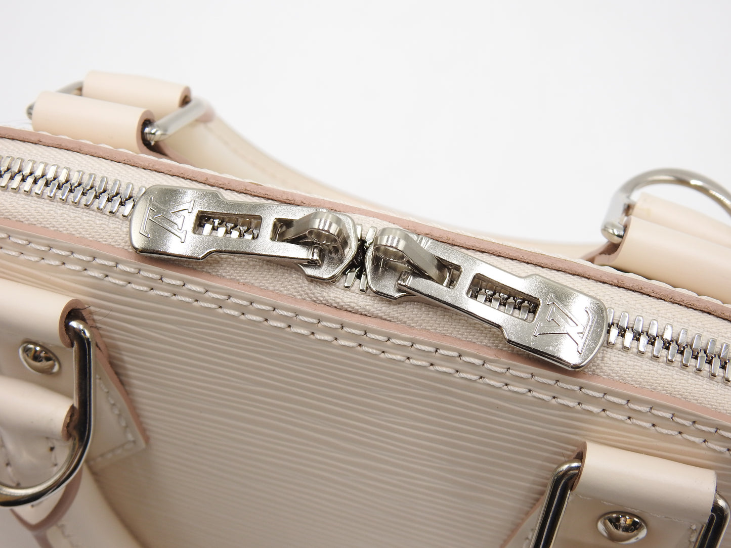 LOUIS VUITTON Epi Alma BB Hand Shoulder Bag Epi Leather M58706 Quartz Ivory