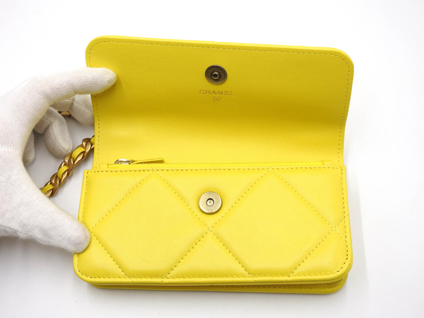 CHANEL 19 CC Matelasse Phone Holder Chain Shoulder Bag Lambskin Yellow