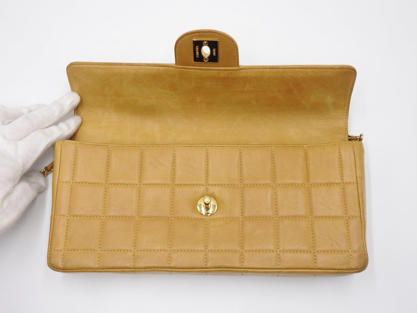 CHANEL Chocolate Bar Chain Shoulder Bag Lambskin Leather Beige Gold A15316