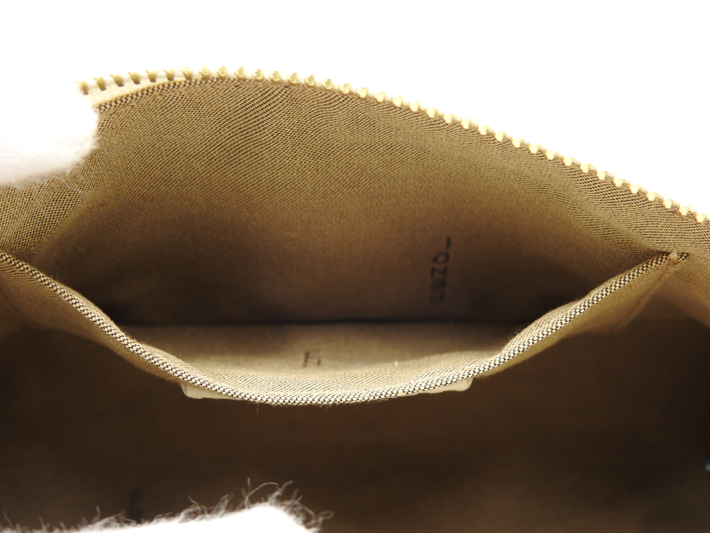 FENDI Zucca Chain Bag Pochette Accessories Cosmetic Pouch White 8BR592