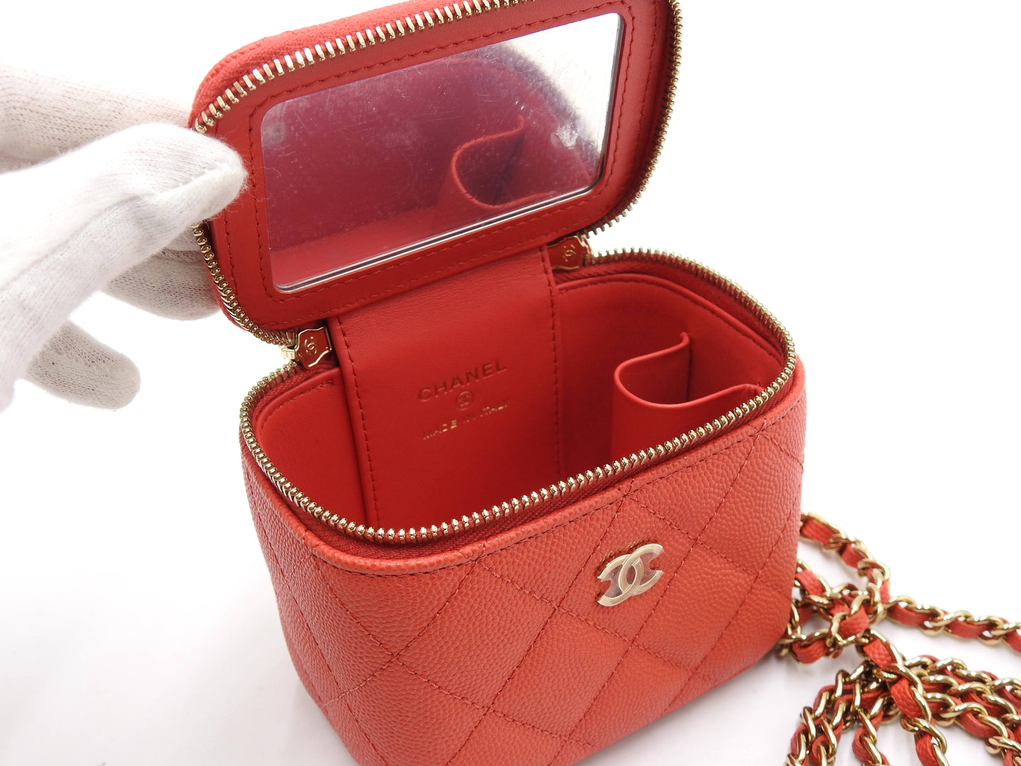 CHANEL CC Matelasse Chain Small Vanity Shoulder Bag Caviarskin Red AP1340