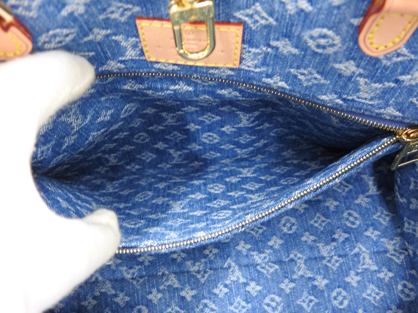 LOUIS VUITTON LV Remix Monogram Denim OnTheGo MM Shoulder Tote Bag M46871