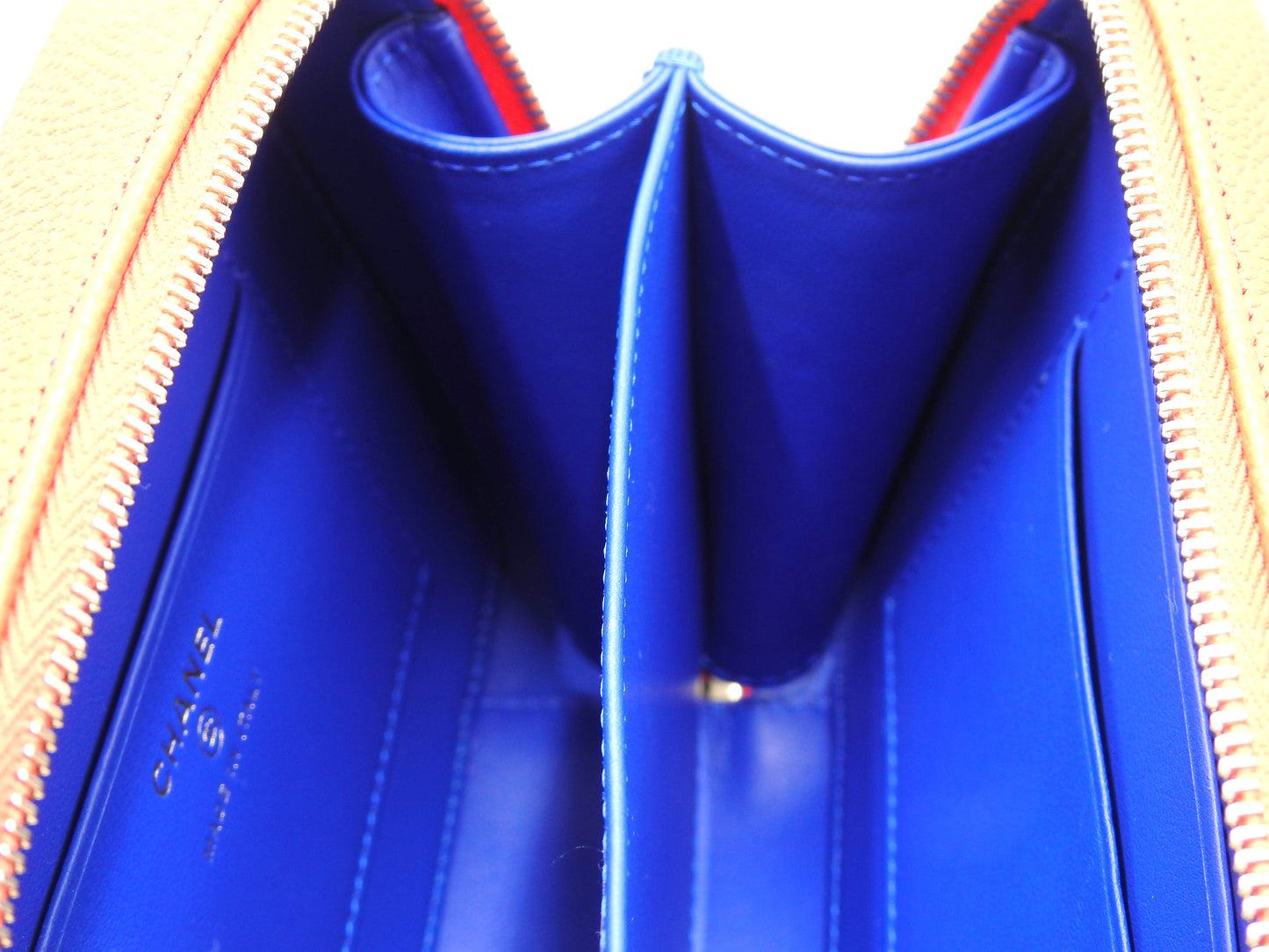 CHANEL CC Filigree Matelasse Chain Shoulder Vanity Bag Caviarskin Blue Red