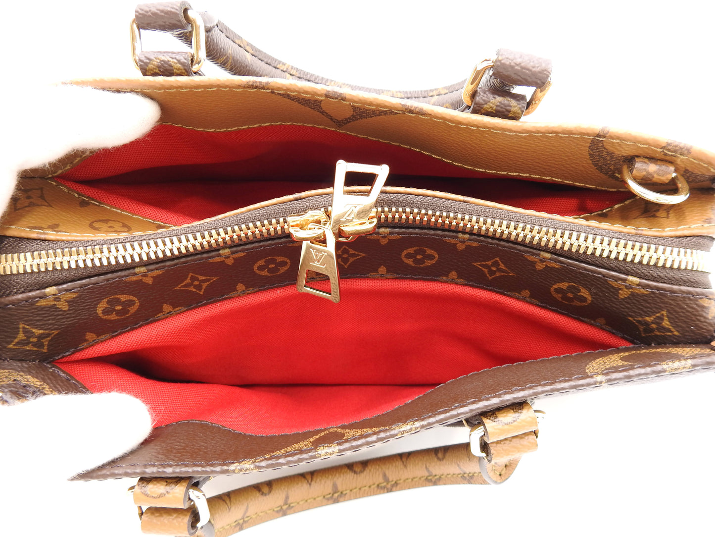 LOUIS VUITTON Monogram Giant Reverse OnTheGO East West Hand Bag M46653