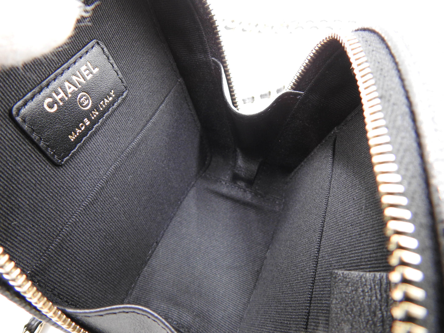 CHANEL CC Matelasse Chain Clutch Shoulder Bag Caviarskin Black Gold AP2852