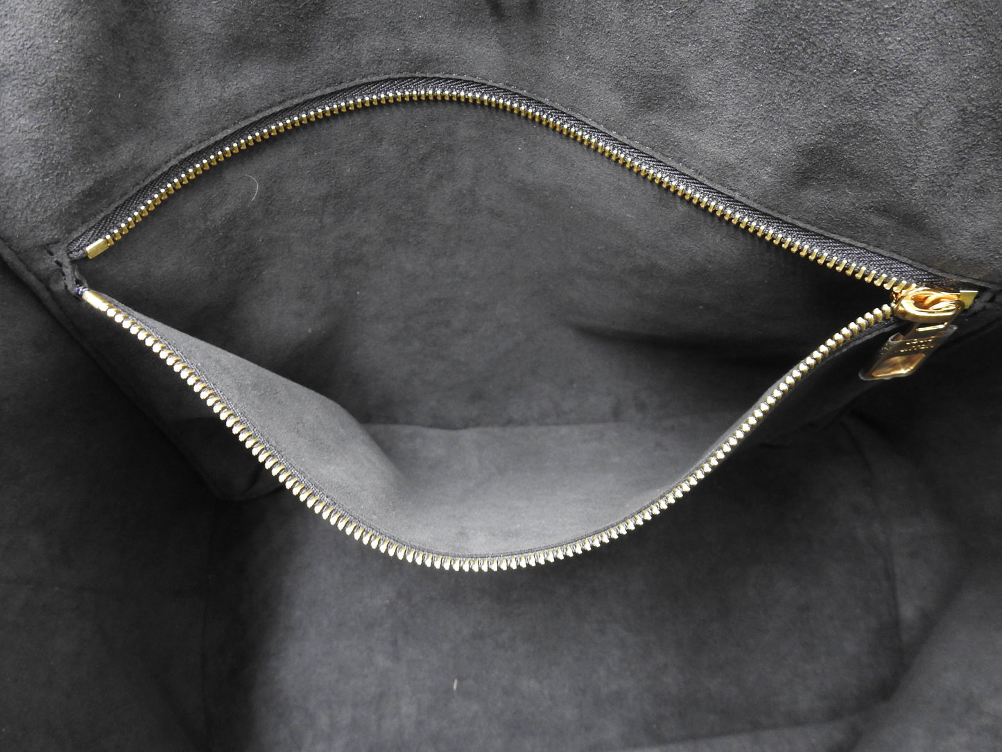 LOUIS VUITTON Monogram Empreinte Broderies Neverfull MM Tote Bag M46039