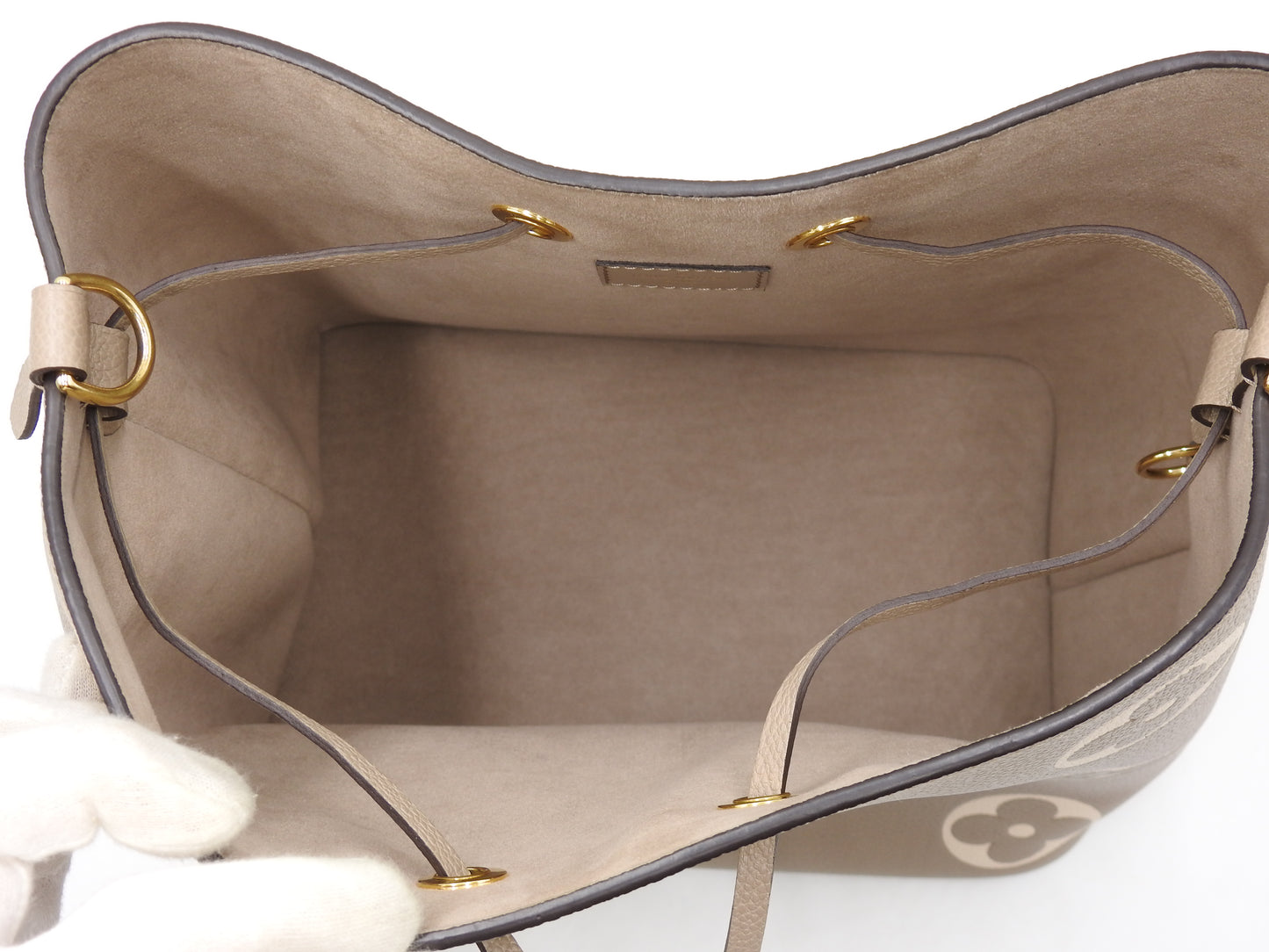 LOUIS VUITTON Monogram Empreinte NeoNoe MM Shoulder Hand Bag Dove Cream