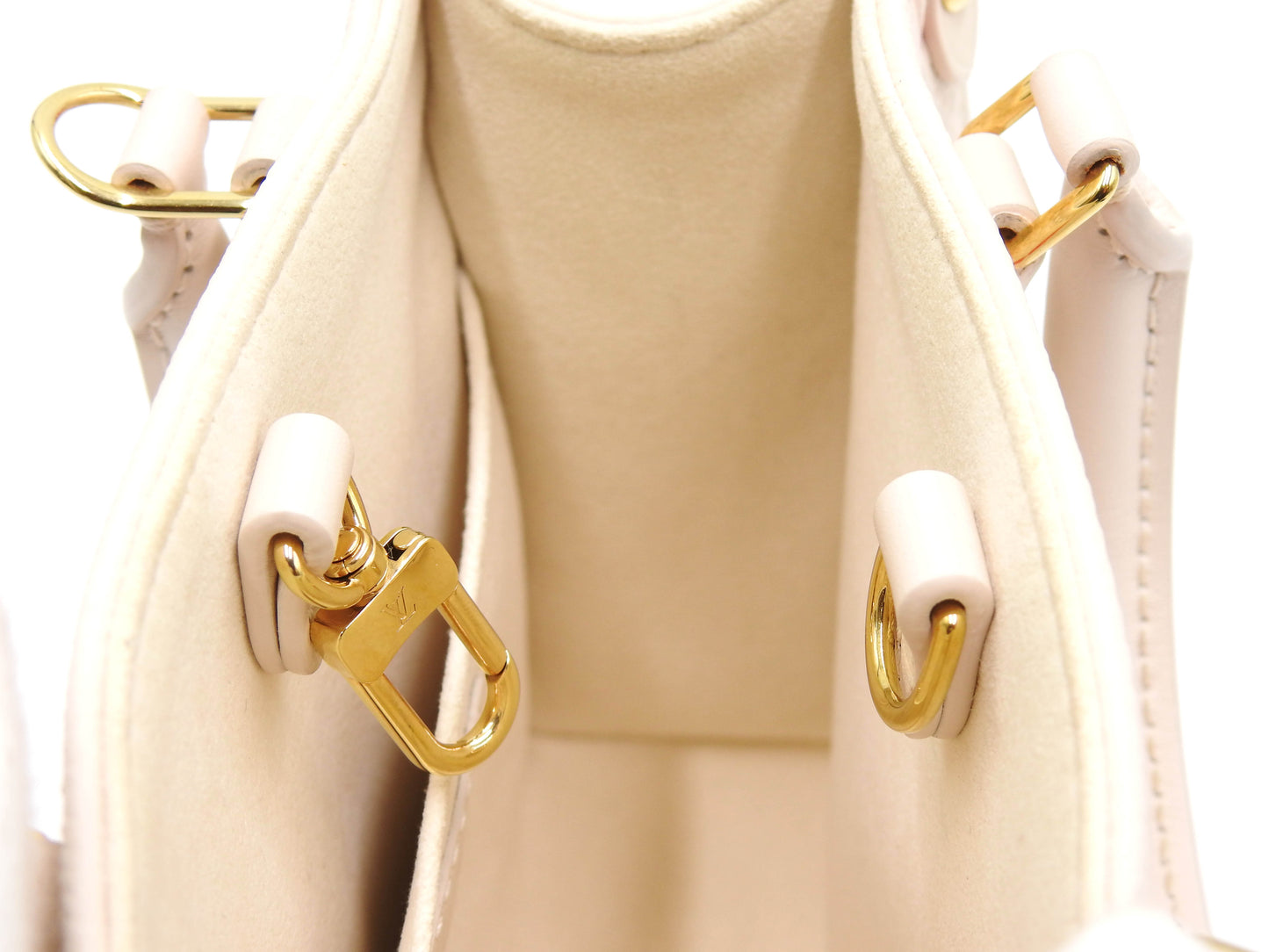 LOUIS VUITTON Monogram Empreinte Giant Onthego BB Shoulder Hand Bag M47115