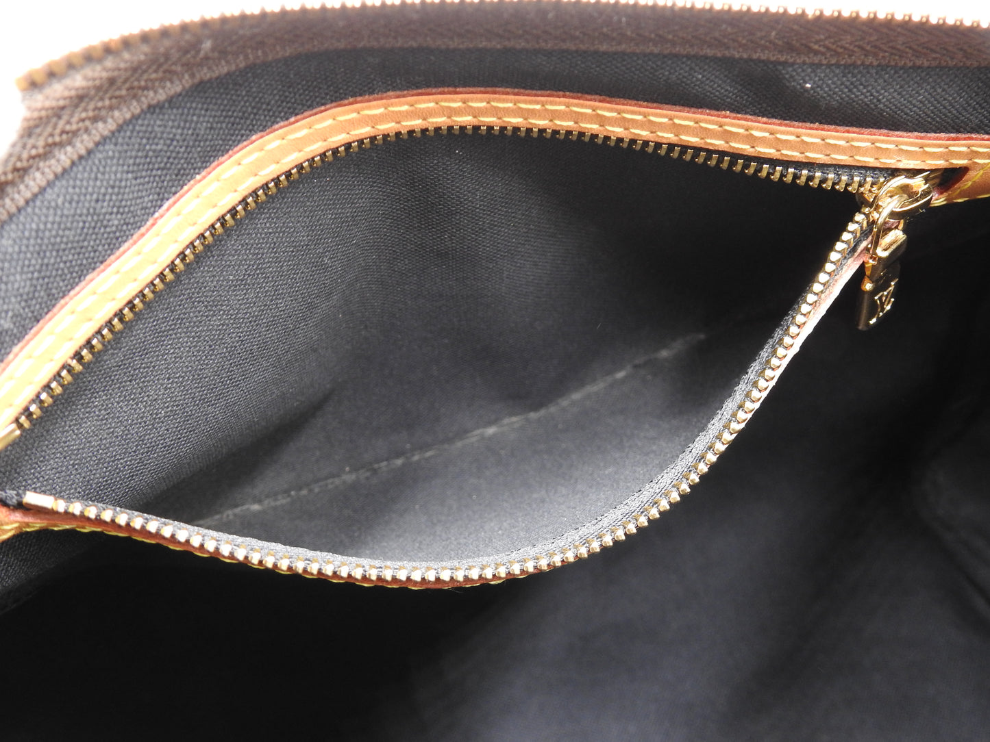 LOUIS VUITTON Monogram Reverse Giant Speedy 30 Bandouliere Hand Bag M44602