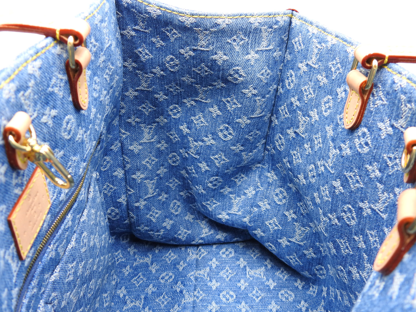 LOUIS VUITTON LV Remix Monogram Denim OnTheGo MM Shoulder Tote Bag M46871