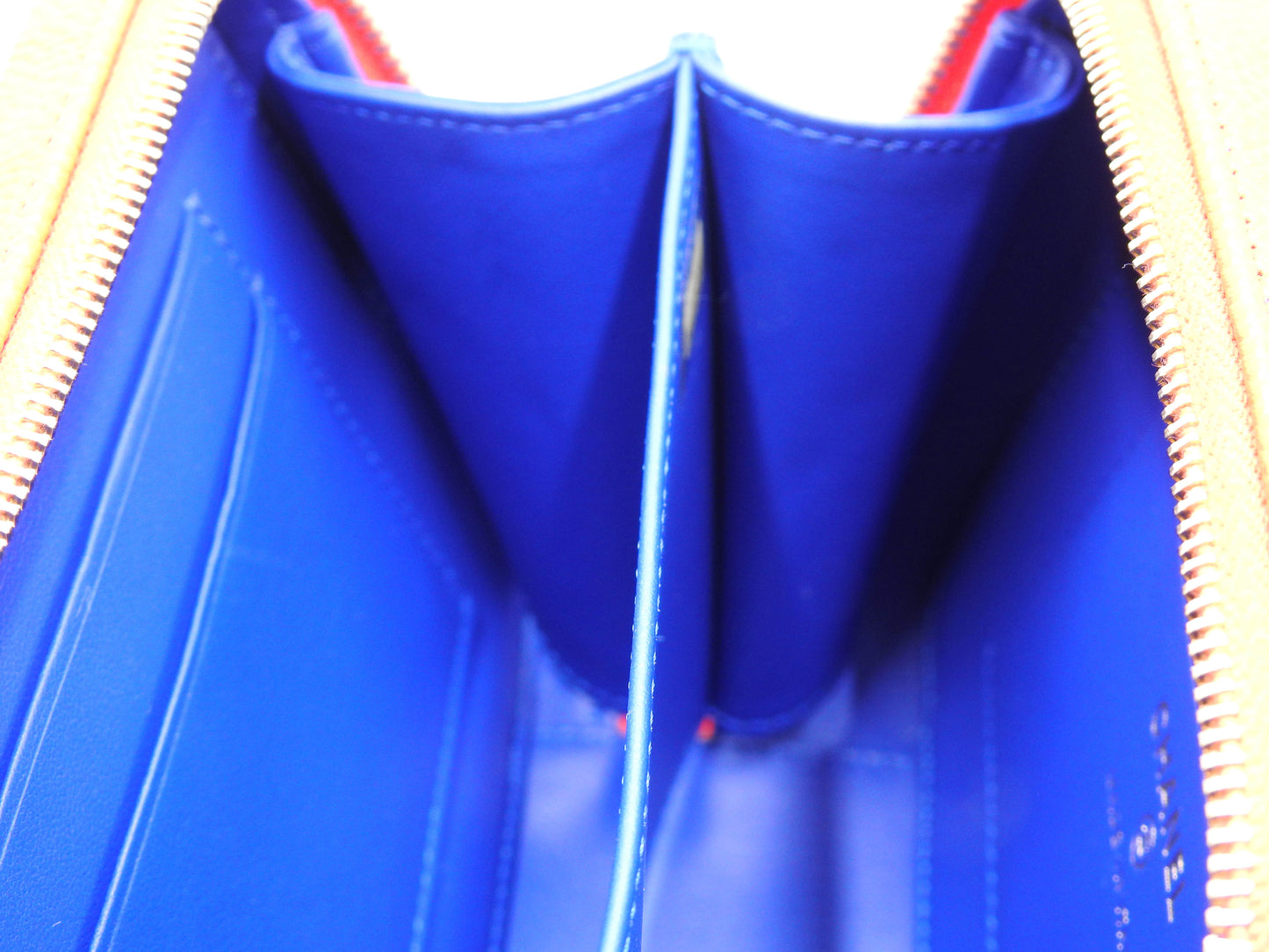 CHANEL CC Filigree Matelasse Chain Shoulder Vanity Bag Caviarskin Blue Red