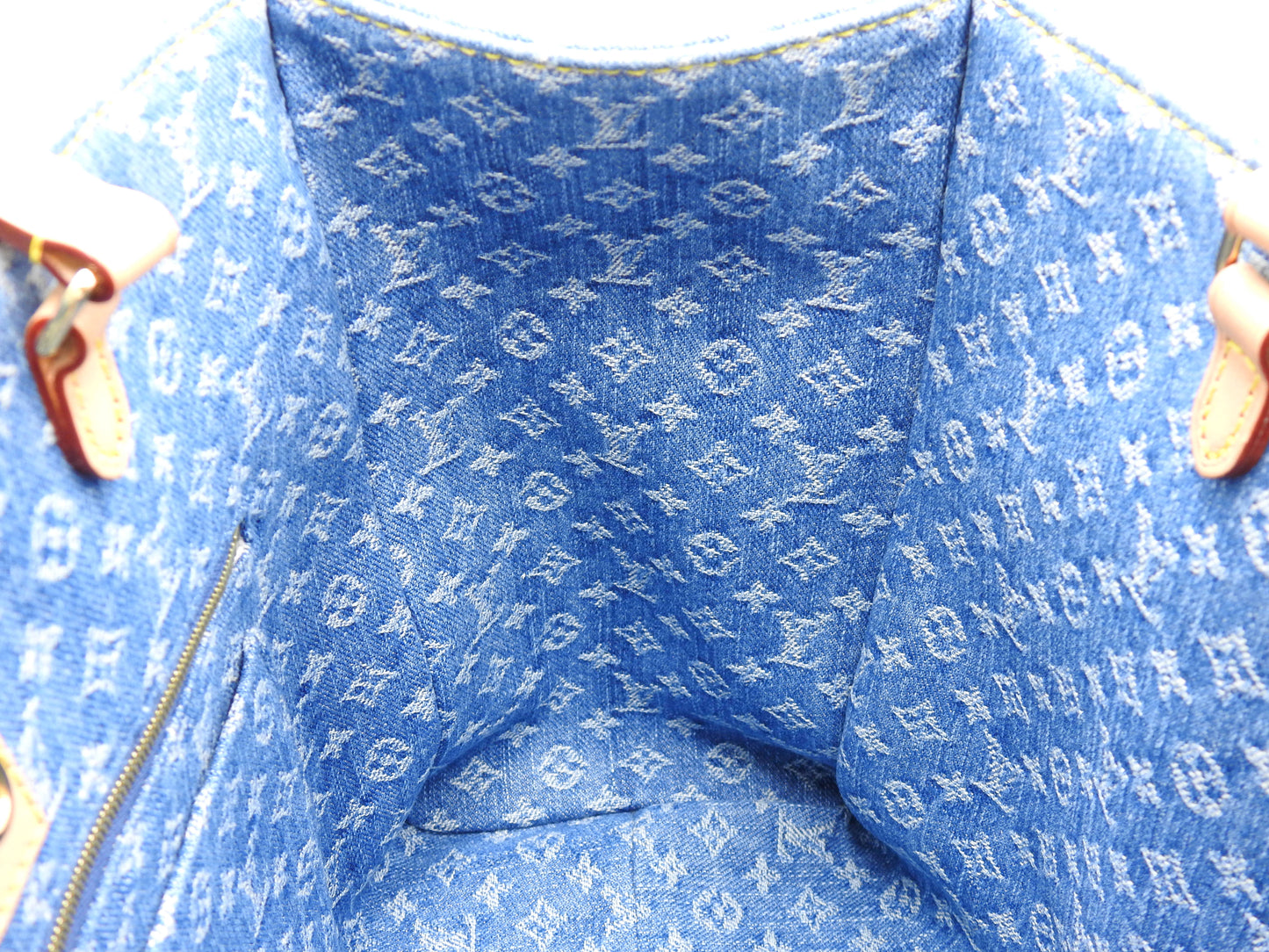 LOUIS VUITTON LV Remix Monogram Denim OnTheGo MM Shoulder Tote Bag M46871